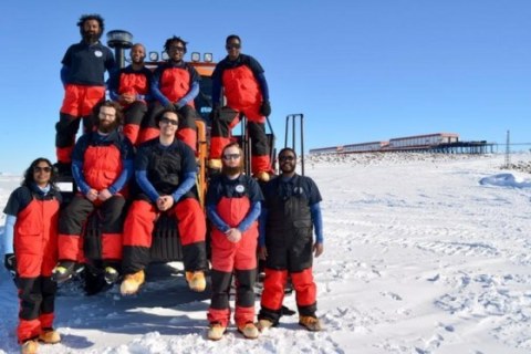 SANAE 60 (2021): Back (L-R) Marlon Metcalf (Diesel Mechanic), Kagiso Malepe (Communications Engineer and Team Leader), Lodrick Hlungwane (Electrical Engineer), Donald Makena (Mechanical Engineer); (Front) Vanessa Naidoo (Medical Doctor and Deputy Team Leader), Christopher Gray (SANSA Engineer), Gerard (Boy) Oppel (Senior Meteorologist), Matthew Spoor (SANSA Engineer) and Selby Buthelezi (Diesel Mechanic).