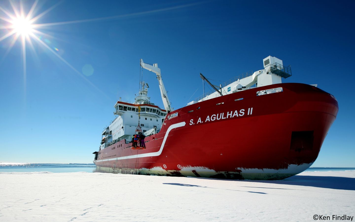 S.A. Agulhas II – Call for expressions of interest for dedicated voyages 2024-2026